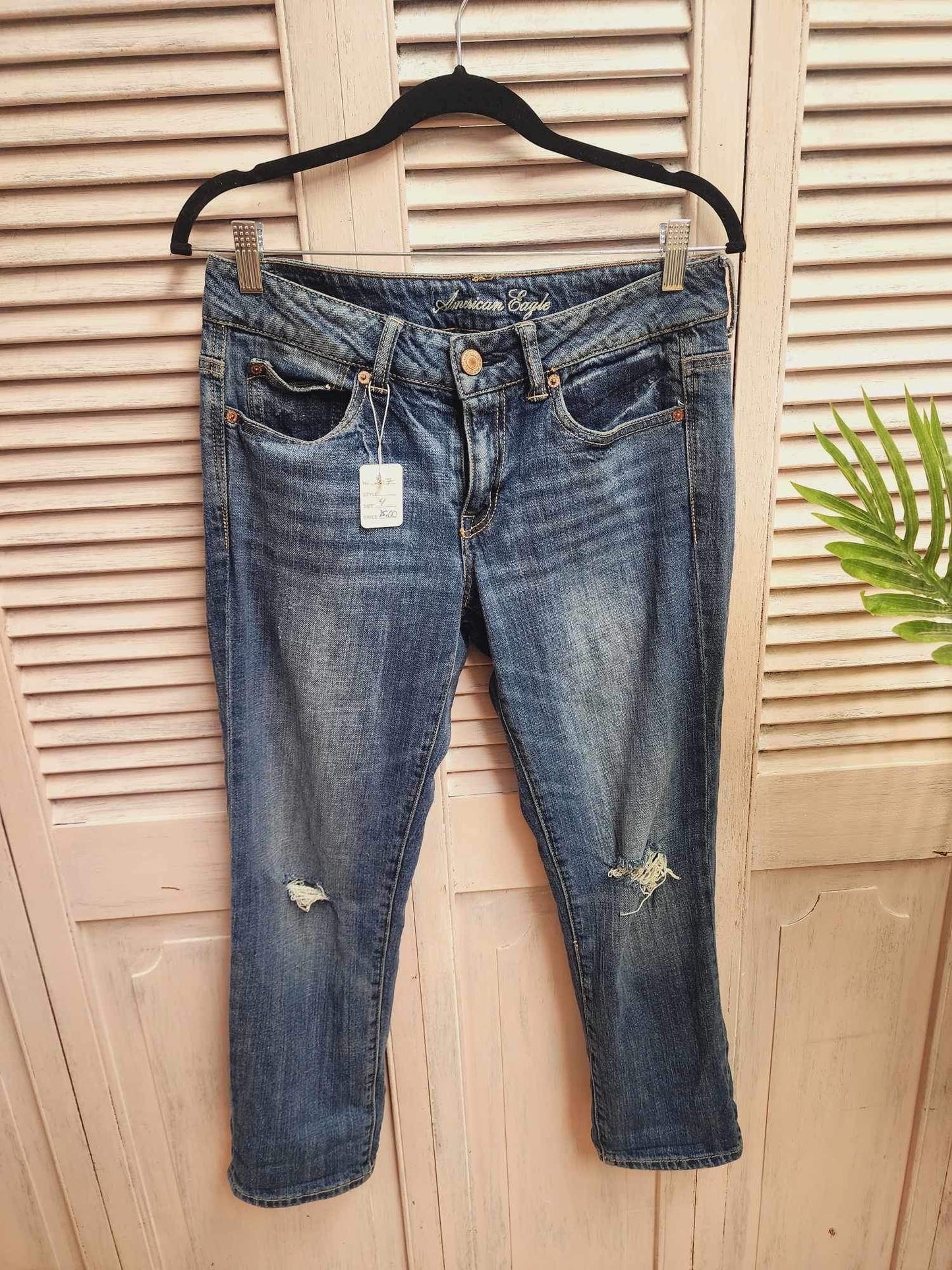 American Eagle Crop Jeans