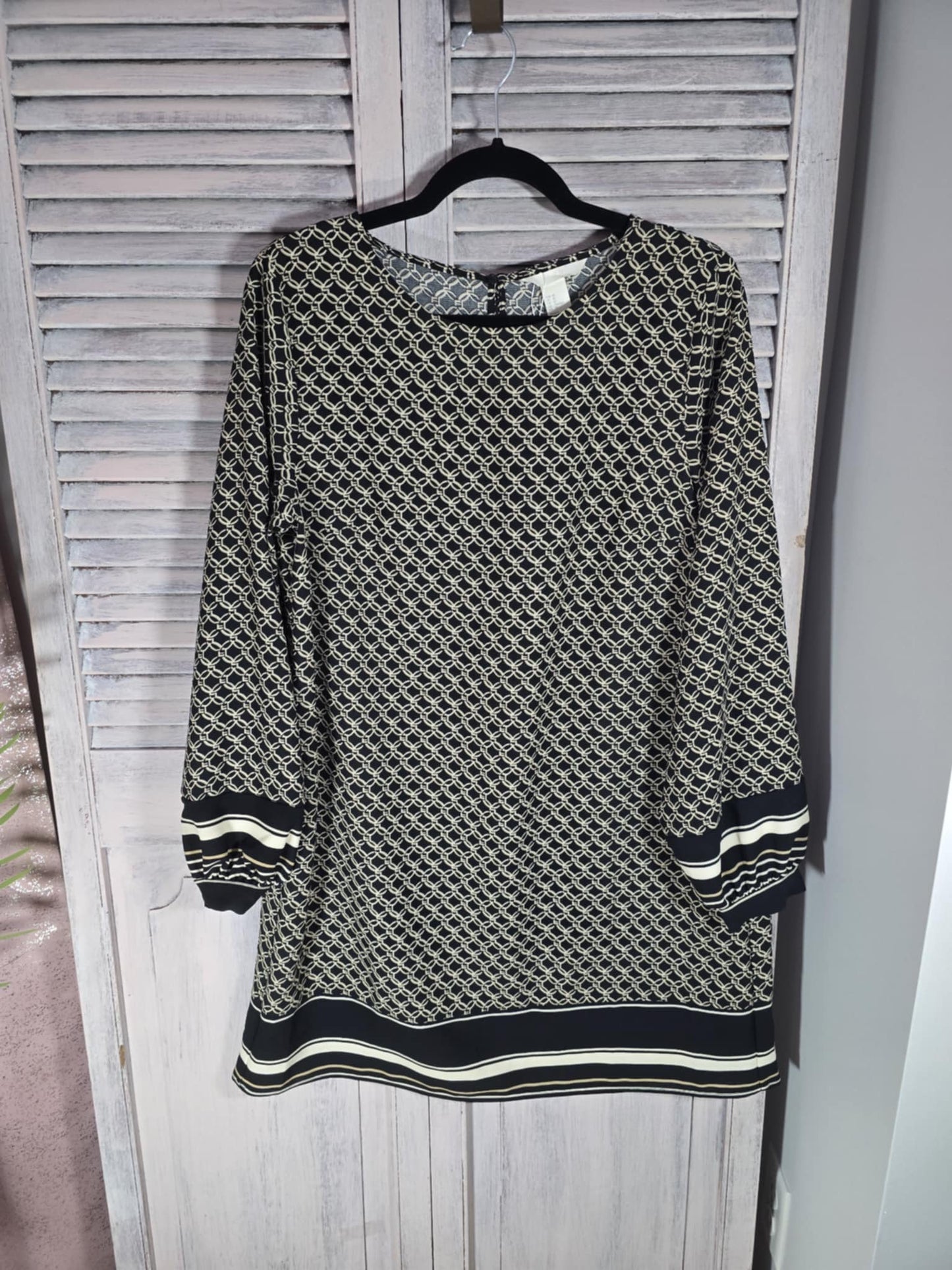 H&M Long Sleeve Dress