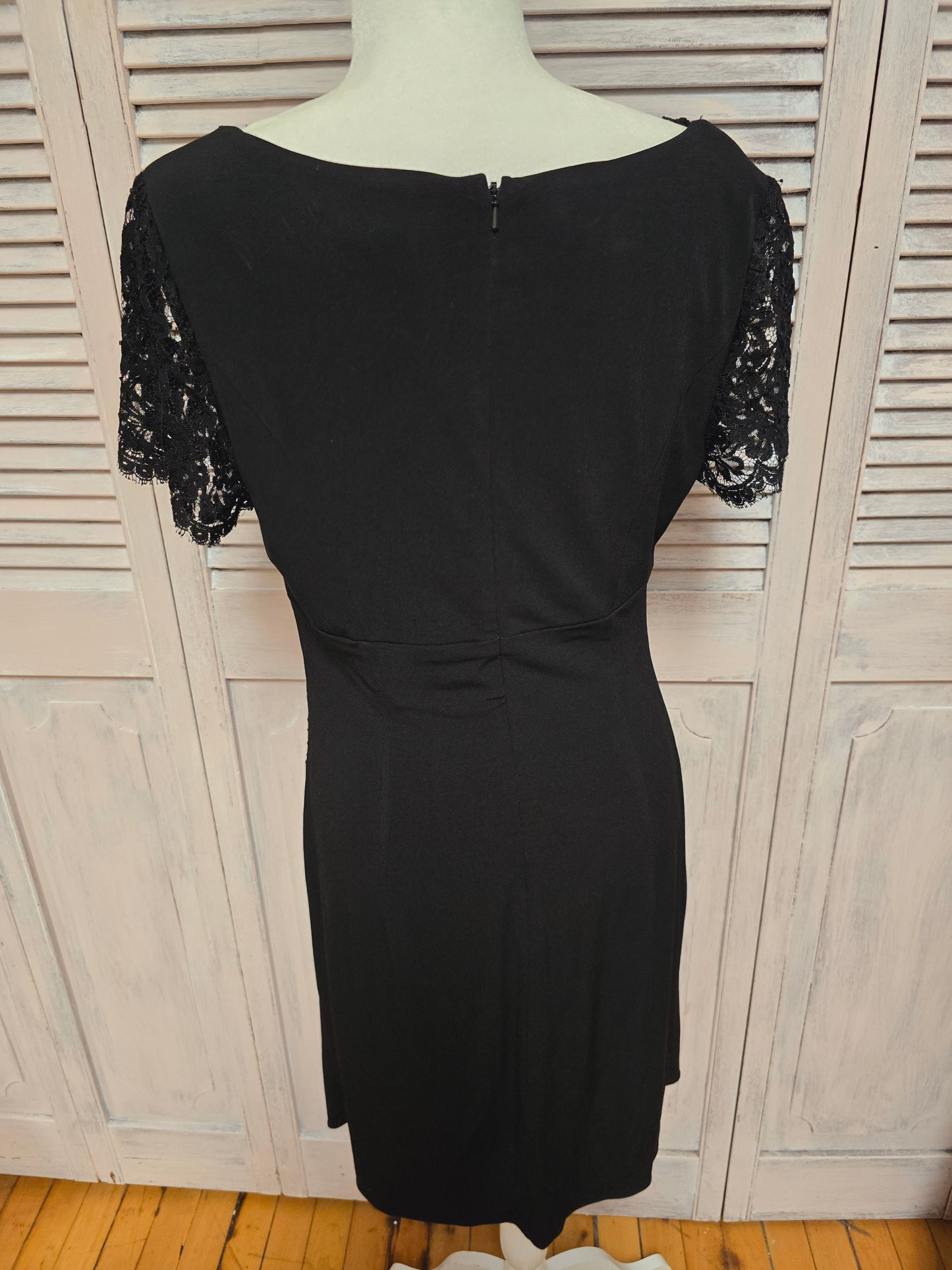 JS Boutique Ruching Lace Dress