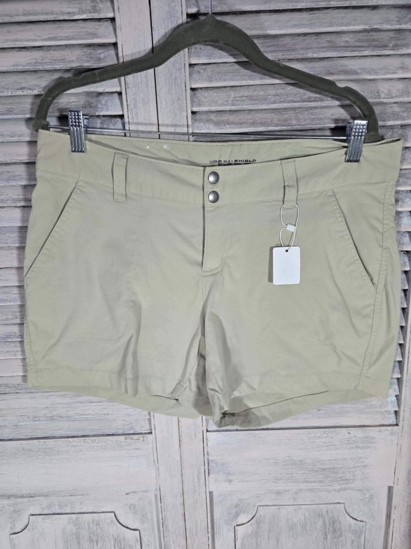 Columbia Omni- Shield Shorts