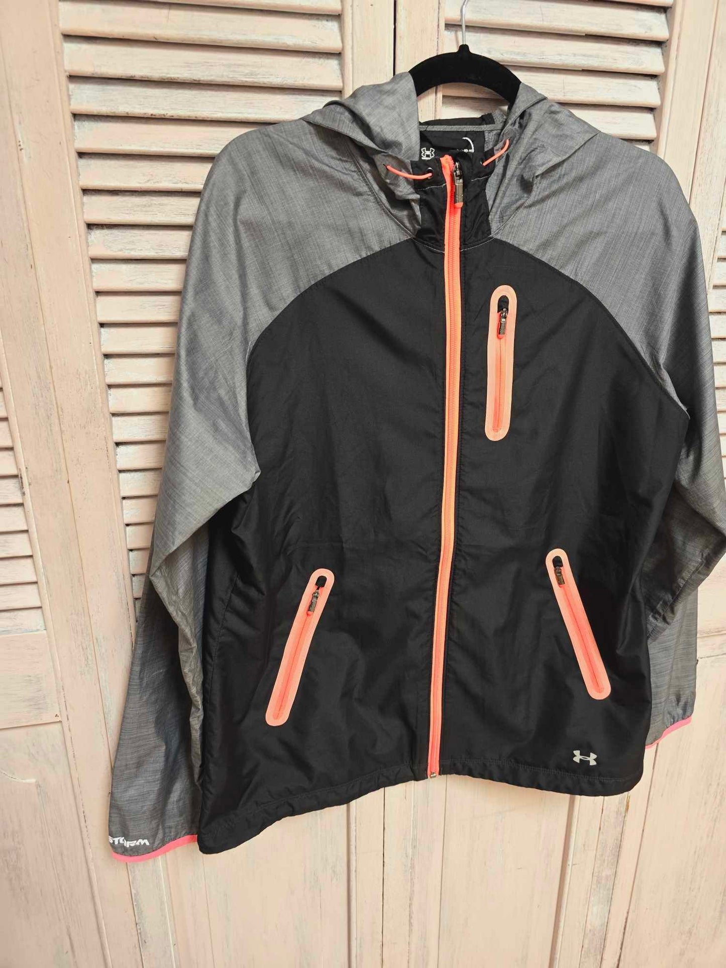 Under Armour Wind Breaker