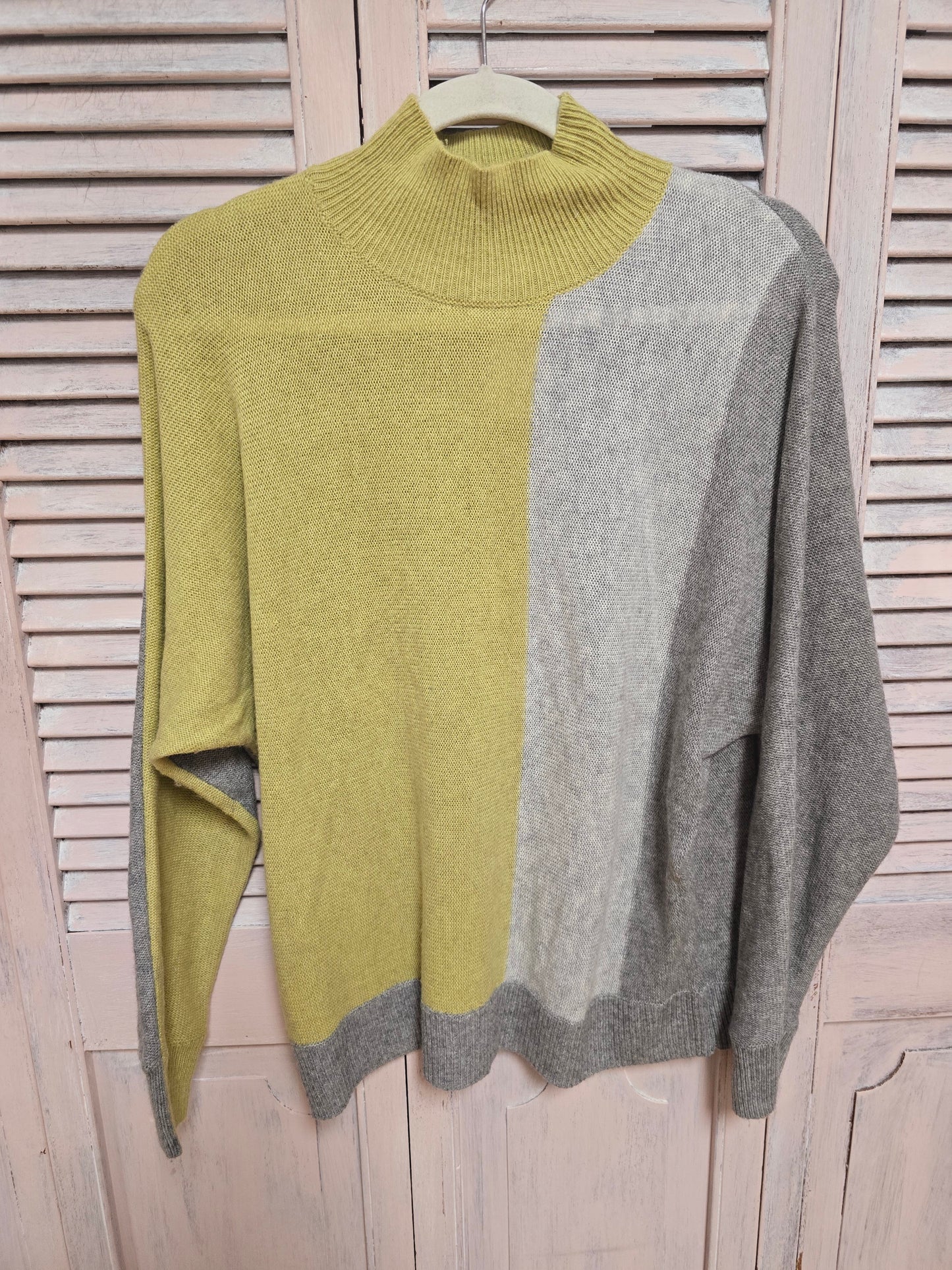 Gap Cashmere Blend Sweater