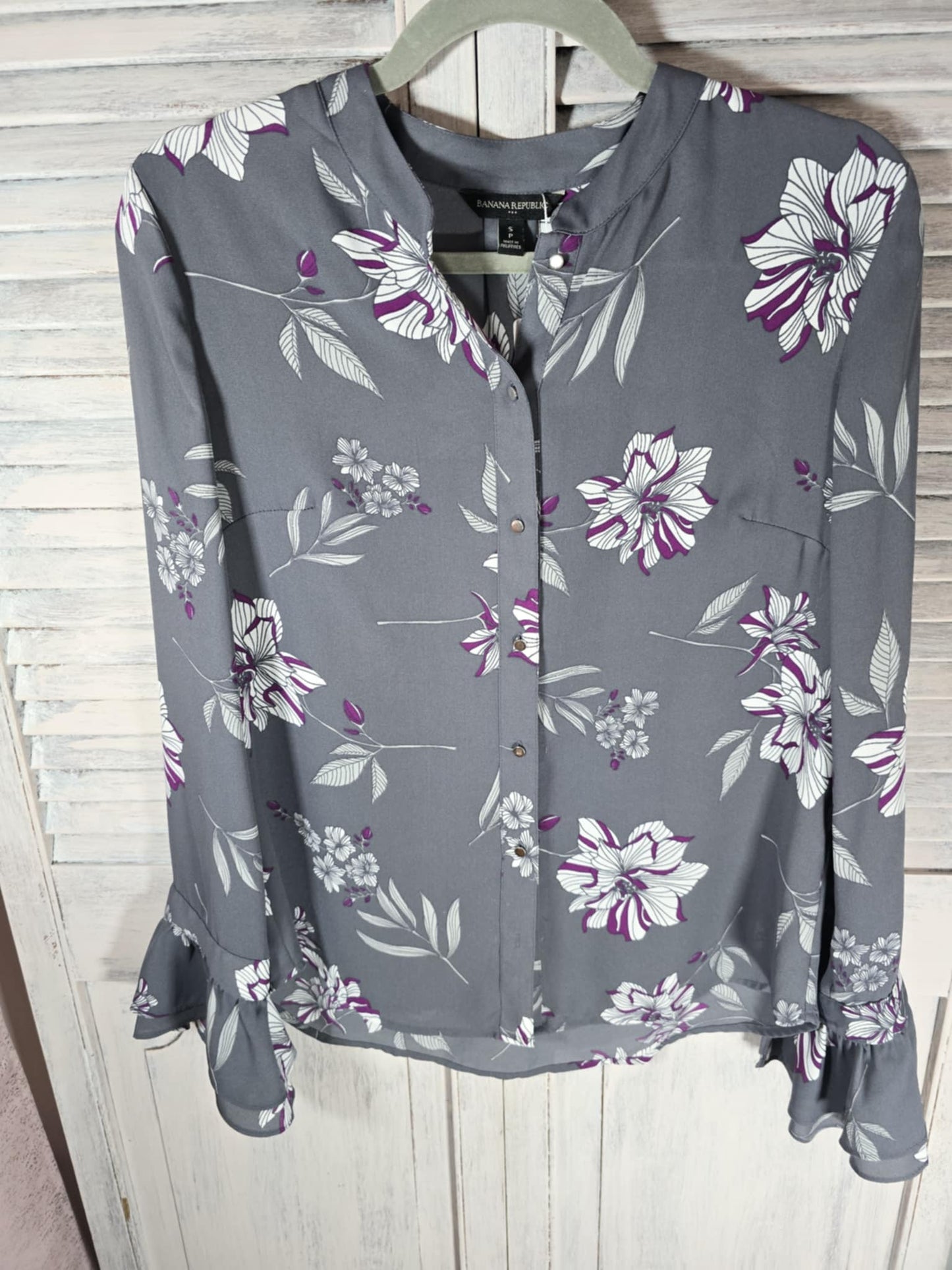 Banana Republic Button Up Blouse