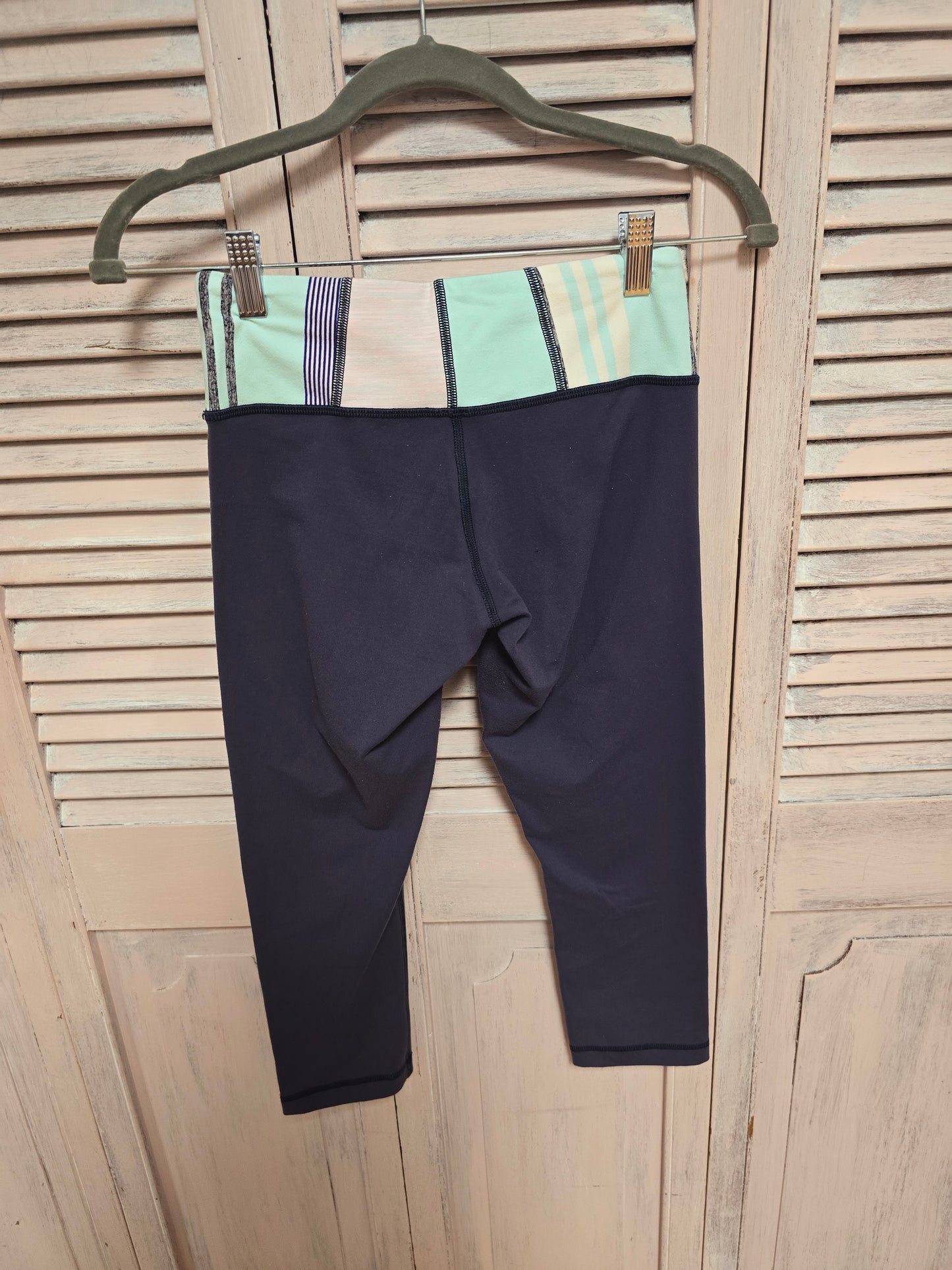 Lululemon Reversible Capris