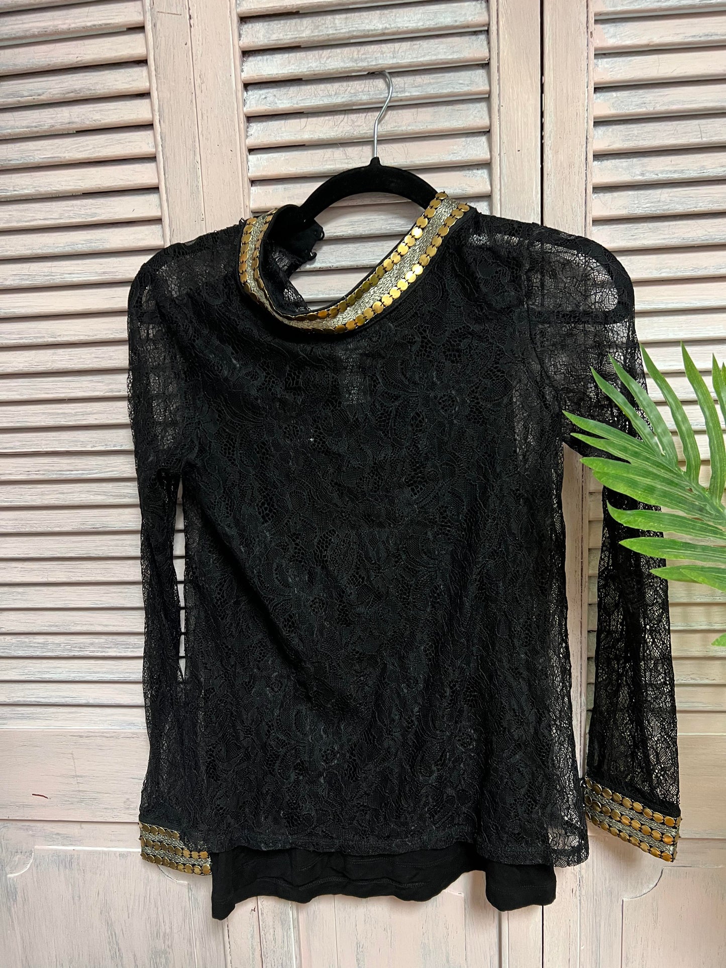 DESIGN History Lace Top