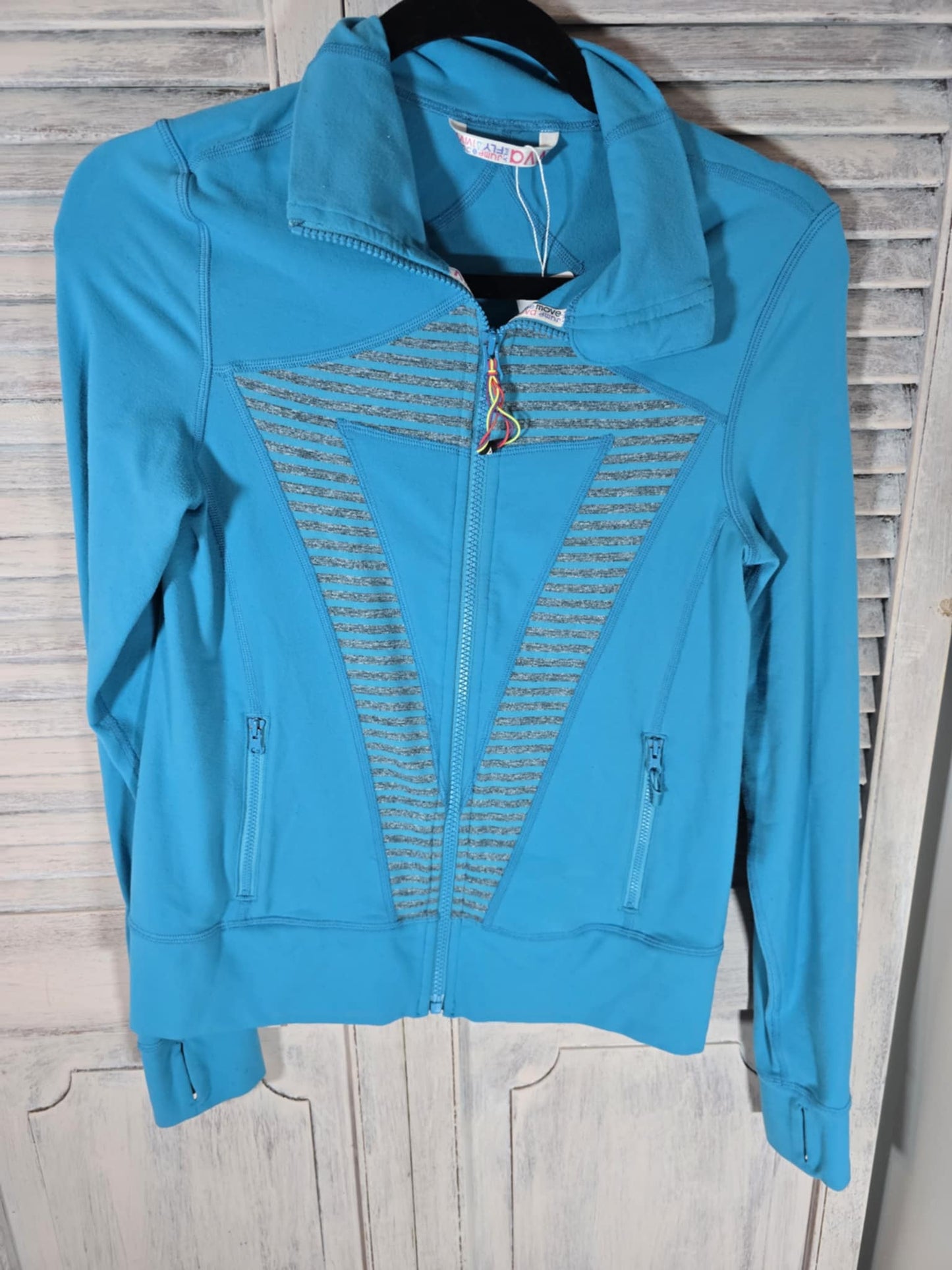 Ivivvia Zip Up