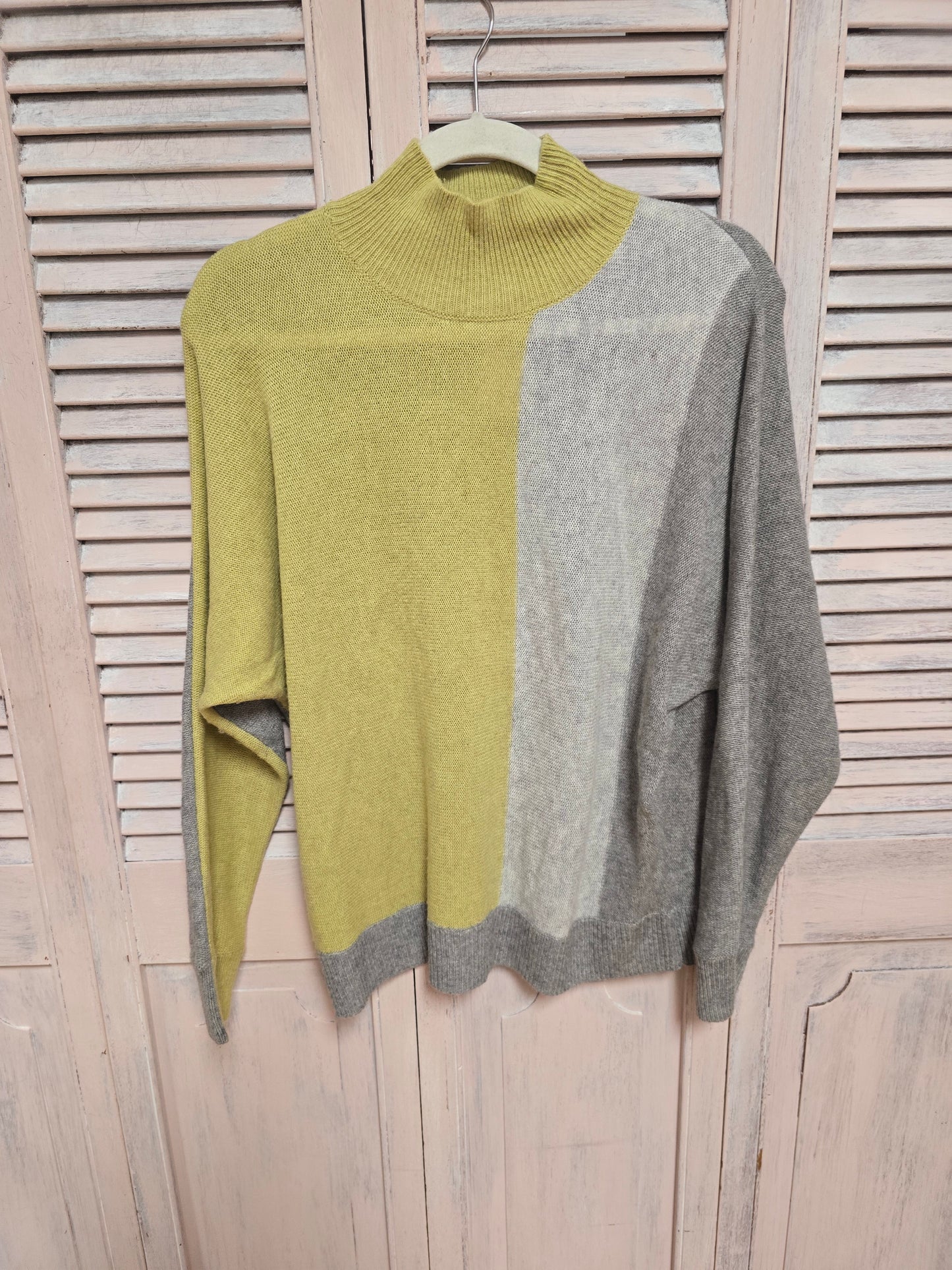 Gap Cashmere Blend Sweater