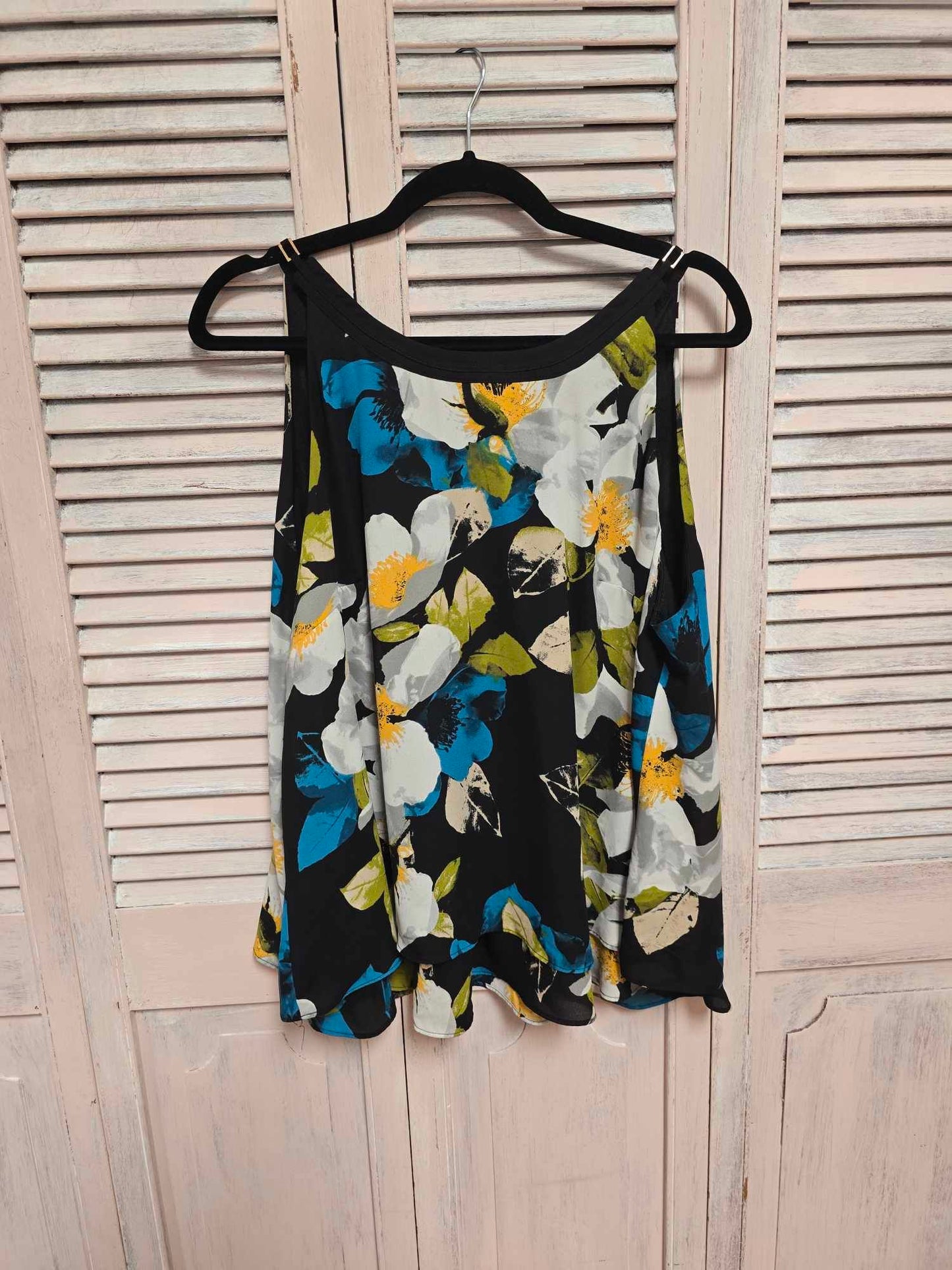 Worthington Sleeveless Blouse