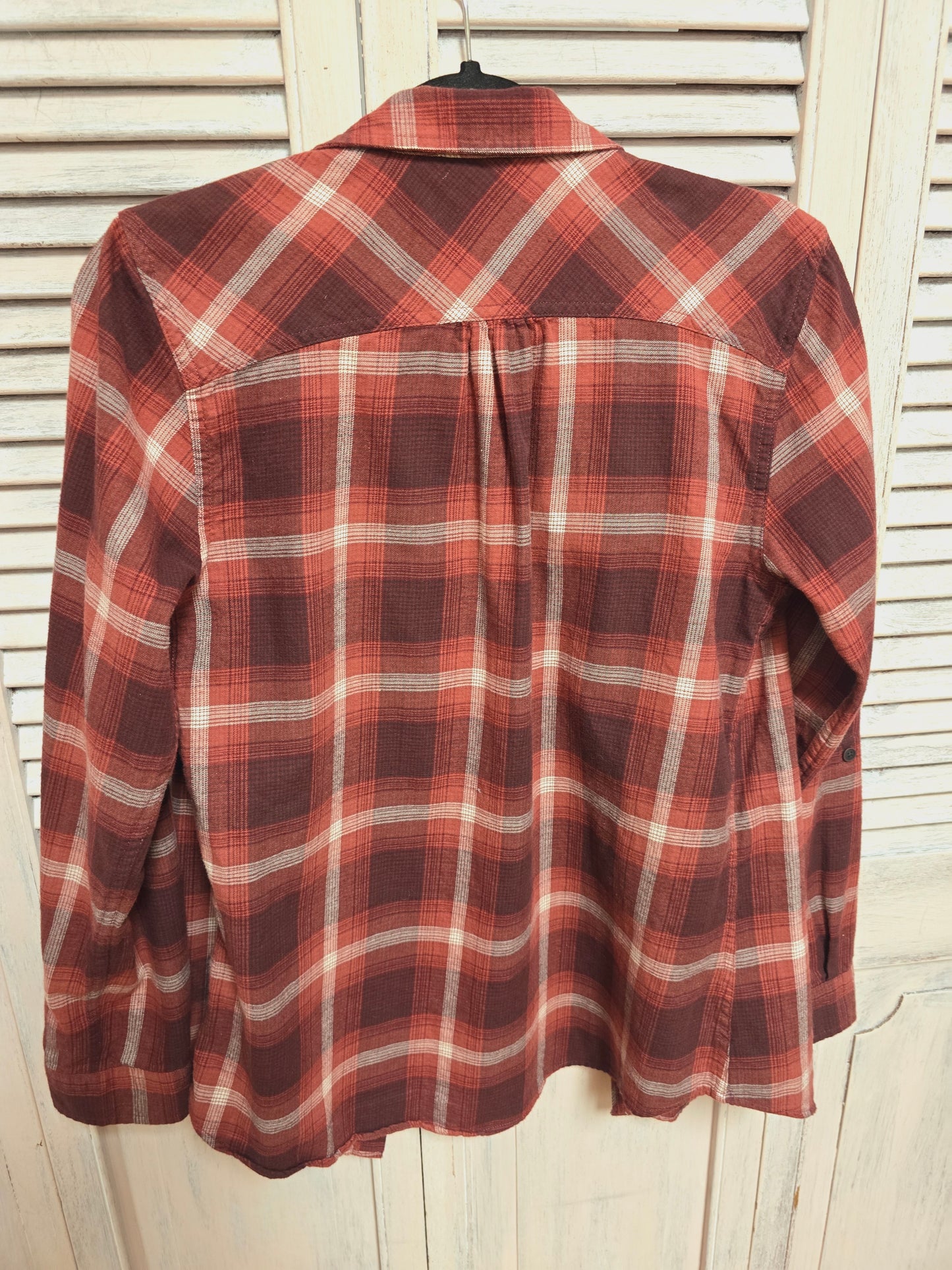 Wind River Button-up Top