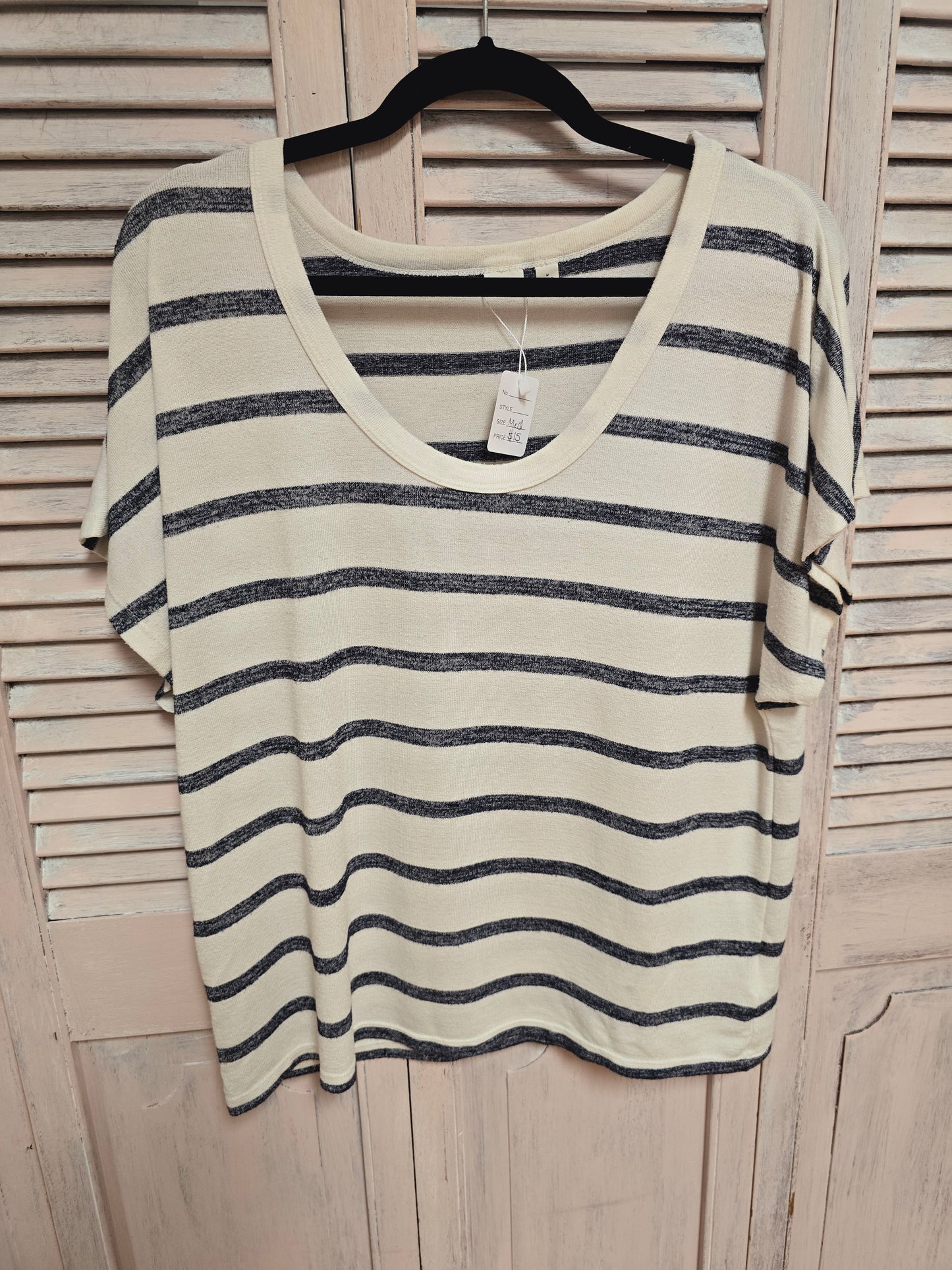 Gap Scoop Neck Tee