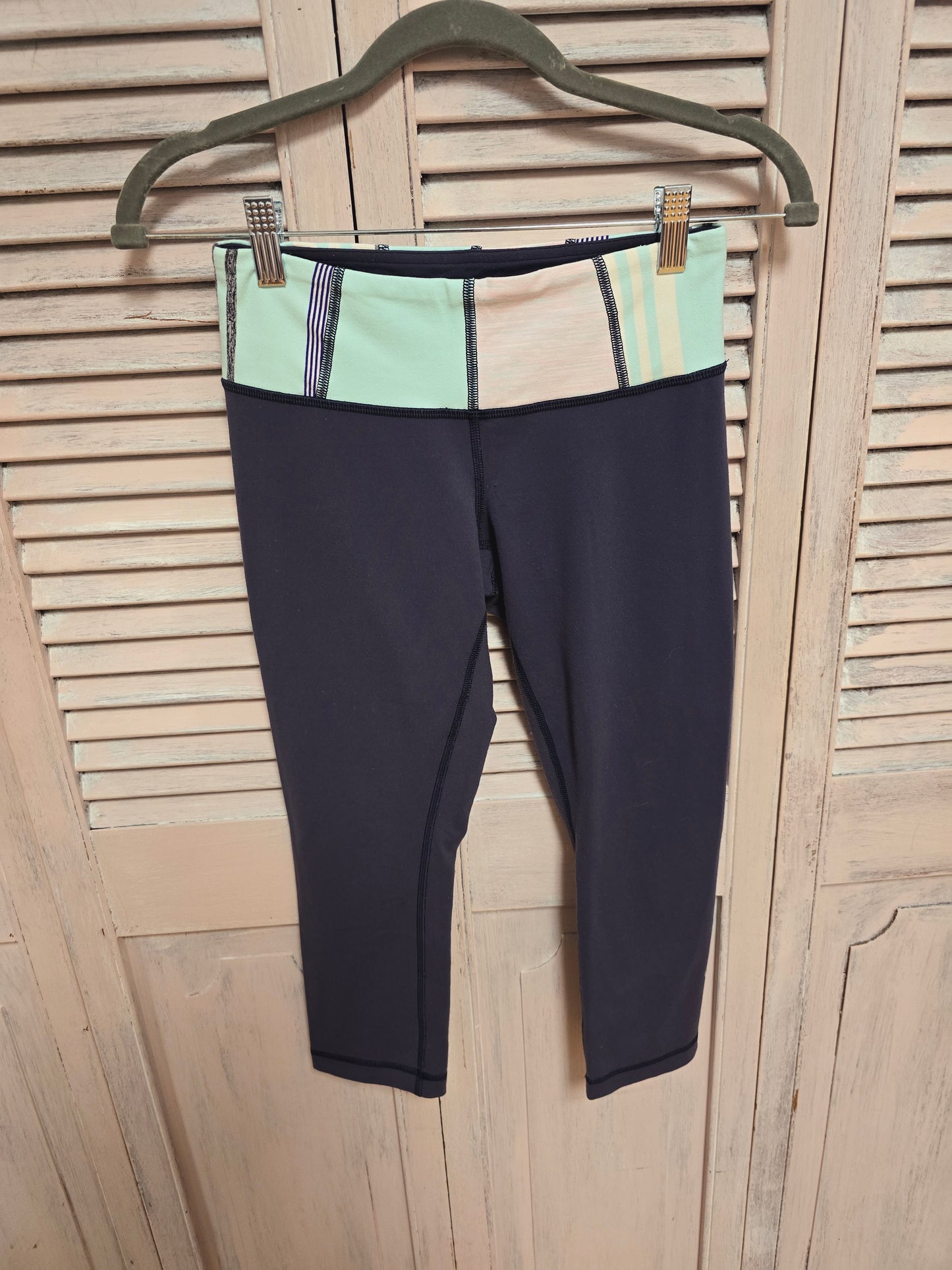 Lululemon Reversible Capris